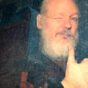 Julian Assange deixa Reino Unido após fechar acordo com Justiça dos EUA e sair da prisão